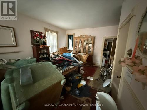 25 Third Avenue, Ottawa, ON - Indoor