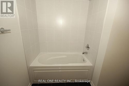 11 Gothenburg Lane, Markham, ON - Indoor Photo Showing Bathroom