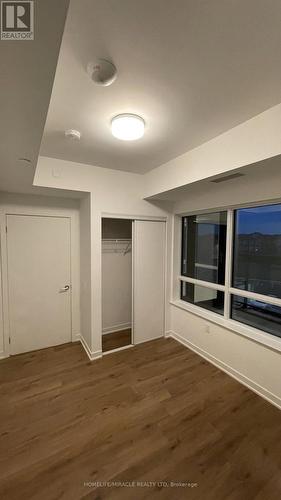 331 - 395 Dundas Street, Oakville, ON - Indoor Photo Showing Other Room