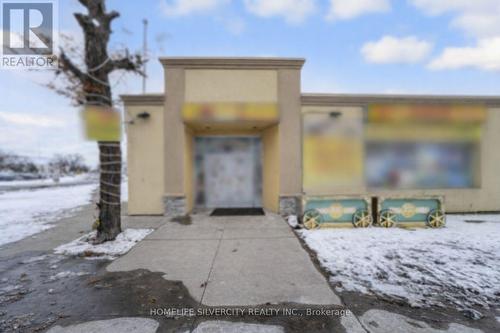 2855 Derry Road E, Mississauga, ON 