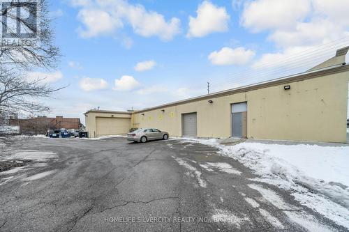 2855 Derry Road E, Mississauga, ON 