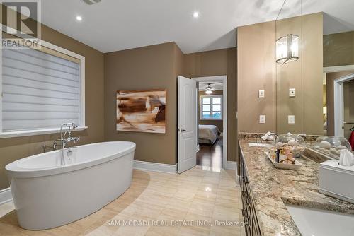 1220 Milna Drive, Oakville, ON - Indoor Photo Showing Bathroom