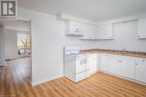 55 Crehan Crescent, Stratford, ON - Indoor Photo Showing Kitchen