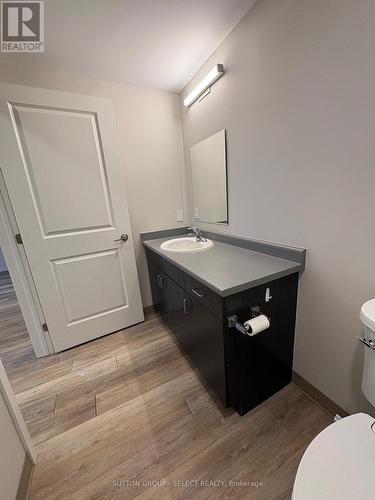 1203 - 99 Pond Mills Road, London South (South J), ON - Indoor Photo Showing Bathroom