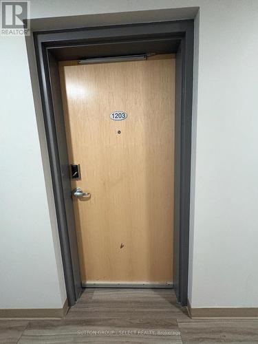 1203 - 99 Pond Mills Road, London South (South J), ON - Indoor Photo Showing Other Room