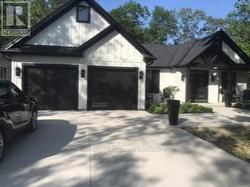 10143 PINERY BLUFFS ROAD Lambton Shores (Grand Bend), ON N0M 1T0
