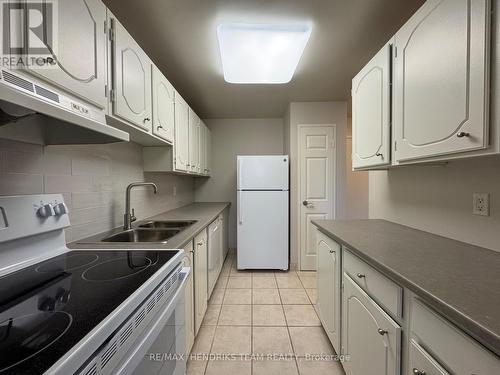 708 - 610 Lake Street, St. Catharines (Lakeport), ON - Indoor Photo Showing Kitchen With Double Sink
