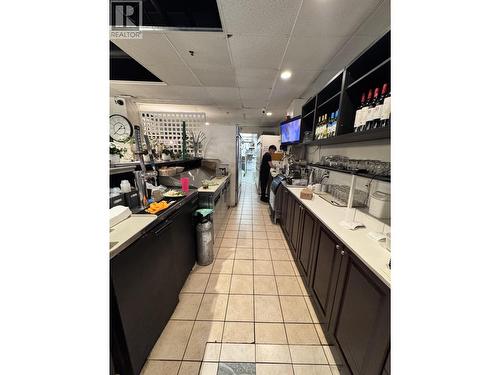 3236 W Broadway, Vancouver, BC 