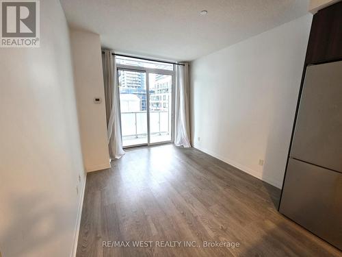 505 - 101 Erskine Avenue, Toronto, ON - Indoor Photo Showing Other Room