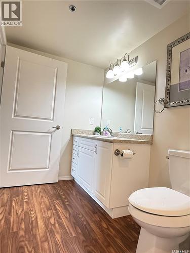 423 680 7Th Avenue E, Melville, SK - Indoor Photo Showing Bathroom