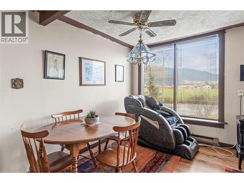 1978 Pleasant Valley Road, Spallumcheen, BC - Indoor Photo Showing Dining Room