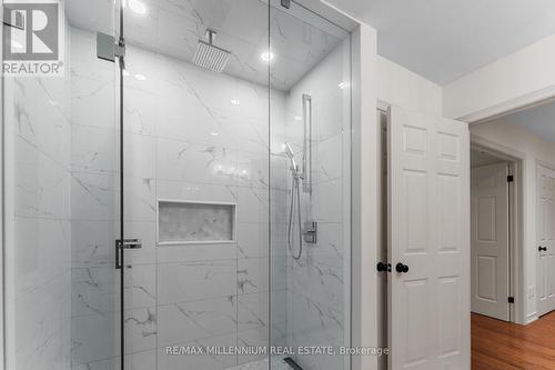264 Patterson Street, New Tecumseth, ON - Indoor Photo Showing Bathroom