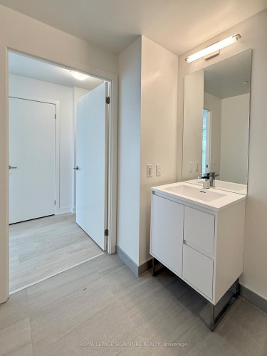 1811-1 Quarrington Lane, Toronto, ON - Indoor