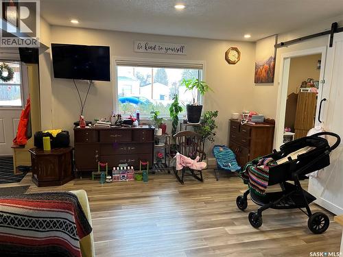 220 5Th Avenue E, Gravelbourg, SK - Indoor