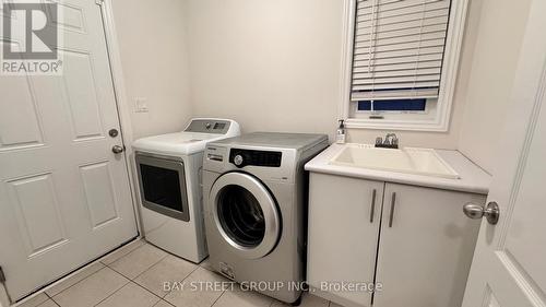 27 Palace Street, Thorold, ON - Indoor Photo Showing Laundry Room