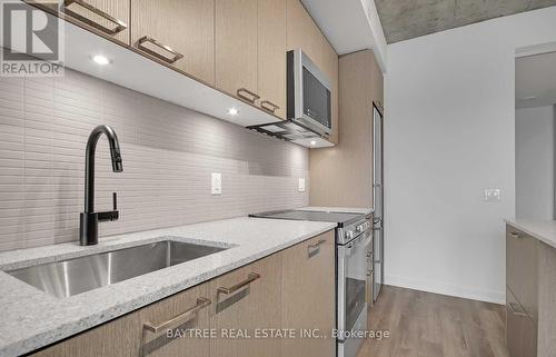 316 - 1808 St Clair Avenue W, Toronto, ON - Indoor Photo Showing Kitchen