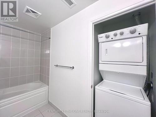 Laundry - Ensuite - 419 - 3220 Sheppard Avenue E, Toronto, ON - Indoor Photo Showing Laundry Room