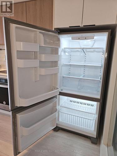 1105 - 6 Sonic Way, Toronto, ON - Indoor Photo Showing Other Room