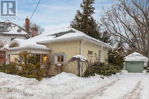 370 Hunter Street W, Peterborough (Town Ward 3), ON - Outdoor