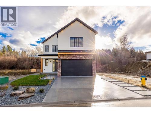 980 Bull Crescent, Kelowna, BC - Outdoor