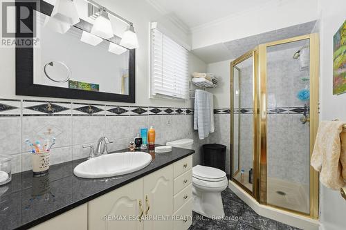 92 Briarwood Road, Markham, ON - Indoor Photo Showing Bathroom