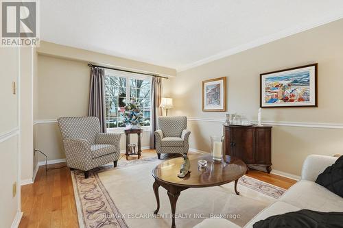 92 Briarwood Road, Markham, ON - Indoor Photo Showing Living Room
