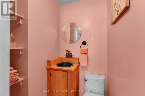 6014 Main Street, Frontenac (Frontenac South), ON - Indoor Photo Showing Bathroom