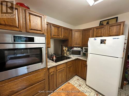 290 Grenfell Road, Kirkland Lake (Kl Outside), ON - Indoor Photo Showing Kitchen