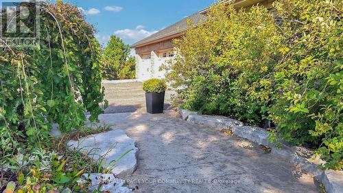 1065 20Th Side Road, King, ON 