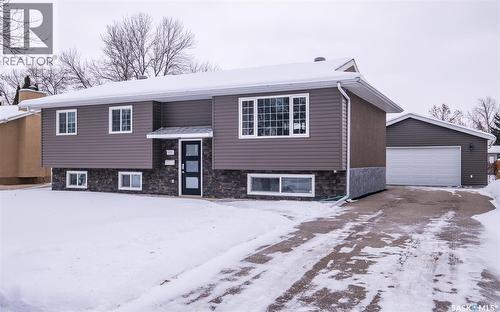 975 Sanderson CRESCENT  Prince Albert, SK S6V 6L2
