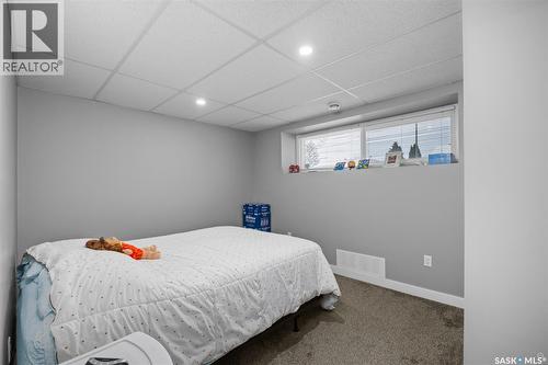 975 Sanderson Crescent, Prince Albert, SK - Indoor Photo Showing Bedroom