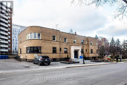 5 - 8 Wellington Street W, Brampton, ON - Outdoor