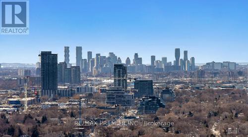 Ph 08 - 1928 Lake Shore Boulevard, Toronto, ON - Outdoor With View