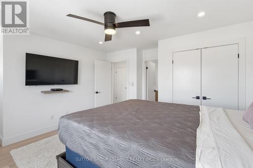 7 - 1253 Silvan Forest Drive, Burlington, ON - Indoor Photo Showing Bedroom
