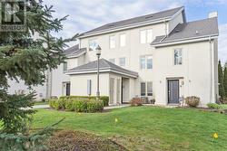 218 - 120 FAIRWAY COURT  Blue Mountains, ON L9Y 0P8