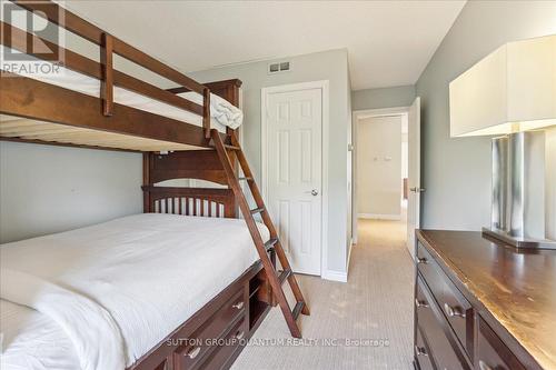 218 - 120 Fairway Court, Blue Mountains, ON - Indoor Photo Showing Bedroom