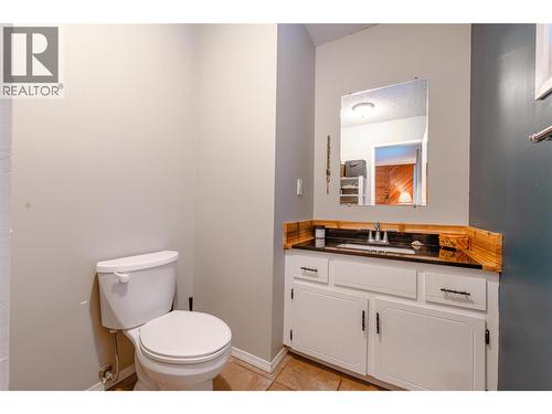 825 Ohlhausen Road, Revelstoke, BC - Indoor Photo Showing Bathroom
