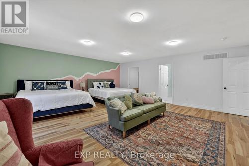 24 Charles Street, Port Colborne, ON - Indoor Photo Showing Bedroom
