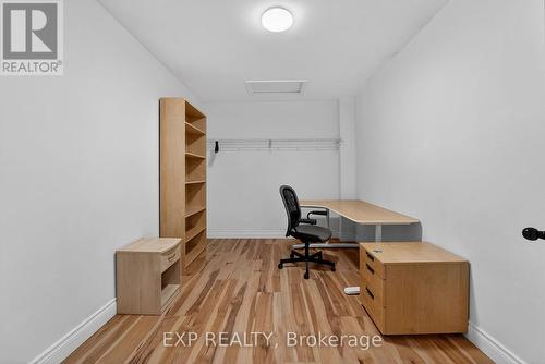 24 Charles Street, Port Colborne, ON - Indoor