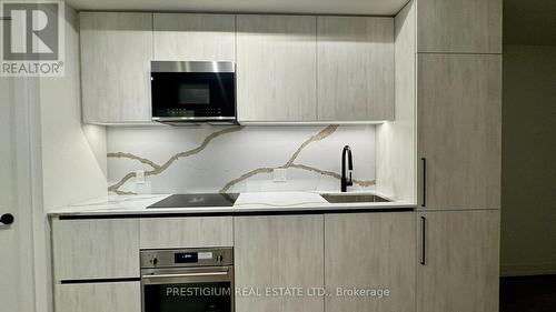 819 - 35 Parliament Street, Toronto, ON - Indoor