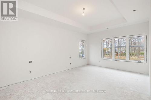 56 Brennan Avenue, Barrie, ON - Indoor Photo Showing Other Room