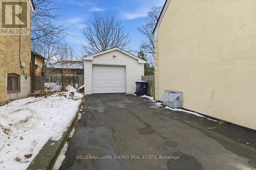 81 Haymarket Road, Toronto (Downsview-Roding-Cfb), ON - Outdoor