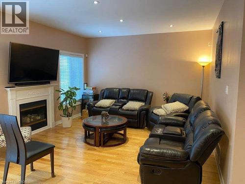 4834 Huron Heights Drive, Mississauga, ON - Indoor Photo Showing Living Room With Fireplace