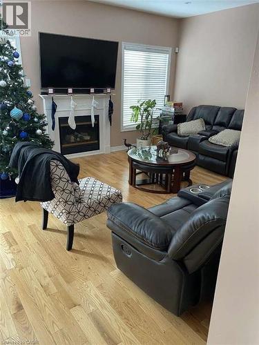 4834 Huron Heights Drive, Mississauga, ON - Indoor Photo Showing Living Room With Fireplace
