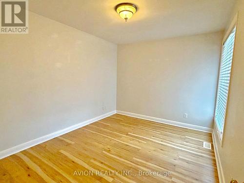 50 Tormore Drive, Richmond Hill, ON - Indoor Photo Showing Other Room