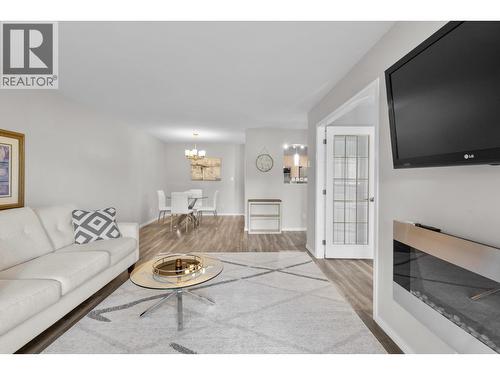 3858 Brown Road Unit# 205, West Kelowna, BC - Indoor Photo Showing Living Room With Fireplace