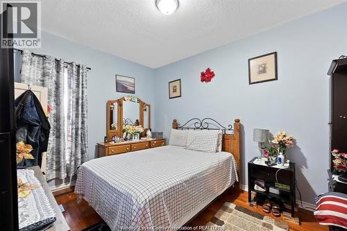 4 Hazelton Street, Leamington, ON - Indoor Photo Showing Bedroom