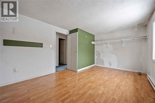 734 Kipling Street, Sarnia, ON - Indoor