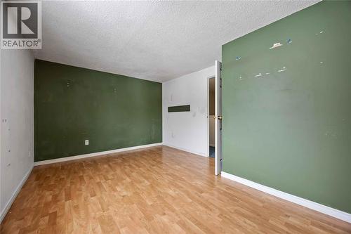 734 Kipling Street, Sarnia, ON - Indoor Photo Showing Other Room