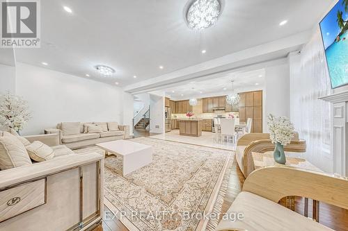 166 INVERNESS WAY  Bradford West Gwillimbury, ON L3Z 2A6